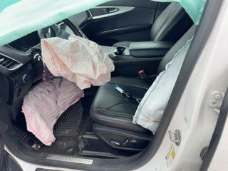 2016 Lincoln MKX Premiere - Driver's Front Door Image